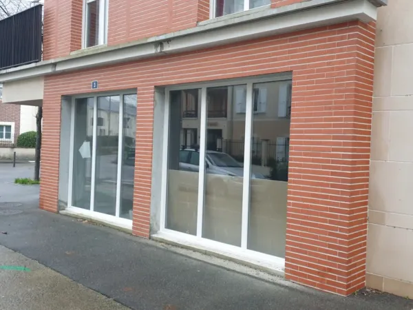 Bureau 1 pièce 60 m²