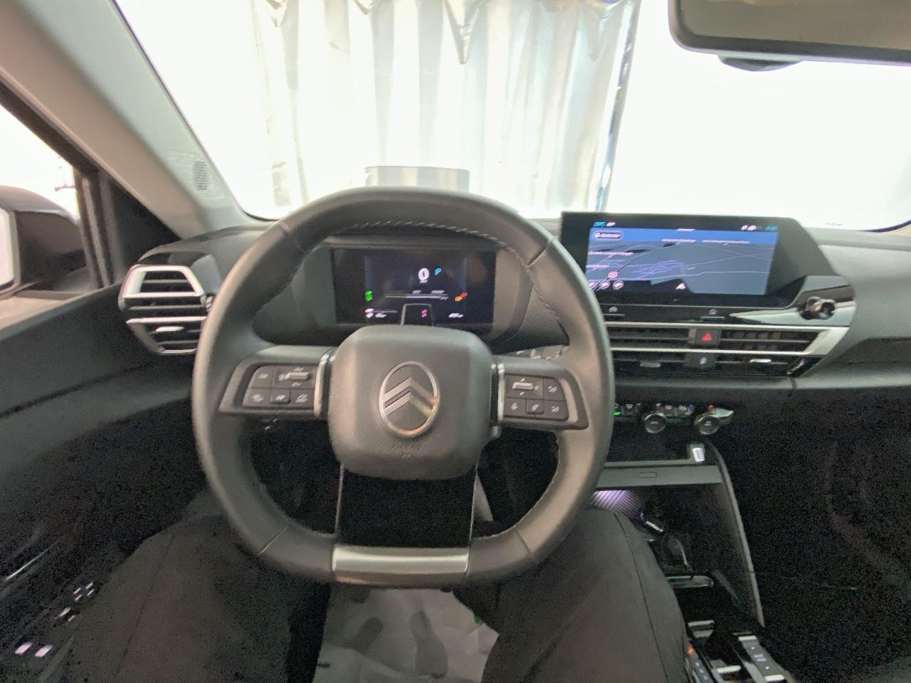 Citroën C4 X hybride 145 ch e-dcs6 max — photo 12
