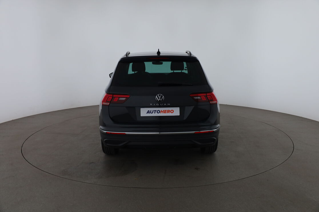 Volkswagen Tiguan 2.0 TDI Active DSG7 — photo 4