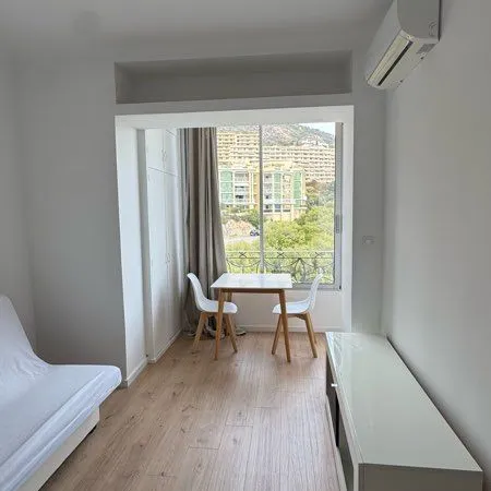 Location studio meublé disponible dès aujourd'hui