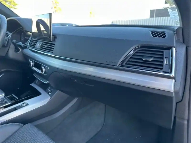Audi Q5 35 tdi 163 s tronic 7 — photo 20