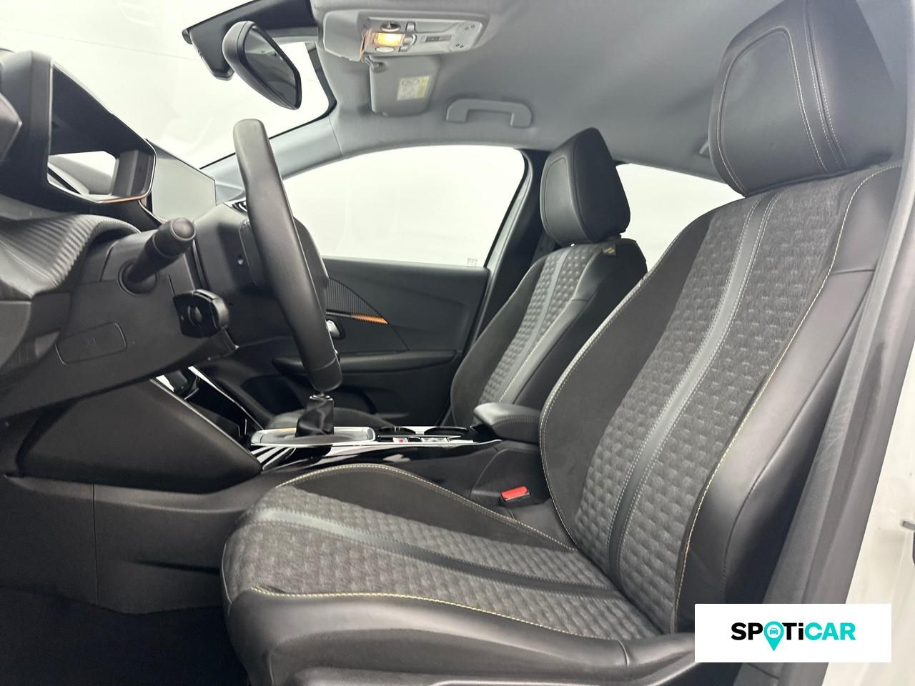Peugeot 208 1.2 puretech 100ch s&s roadtrip — photo 9