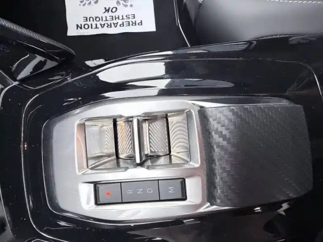 Peugeot 208 hybrid 100 e-dcs6 — photo 27