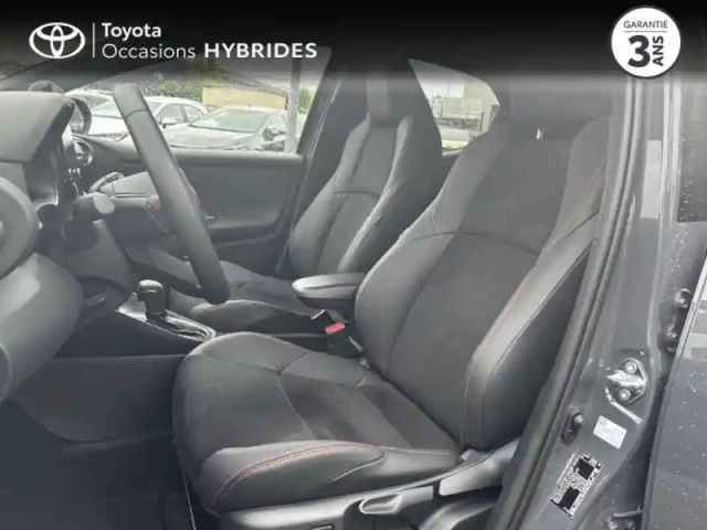 Toyota Yaris 130h gr sport 5p my25 — photo 11