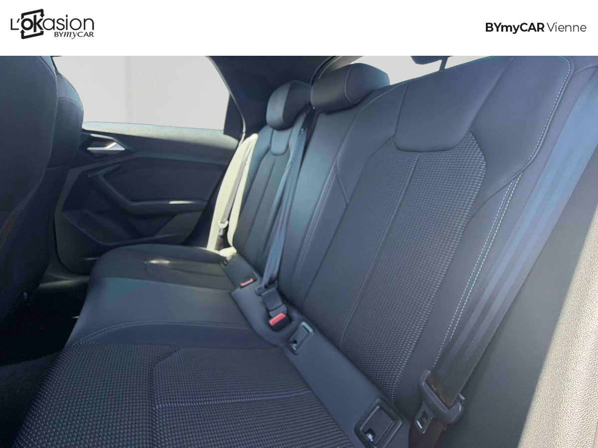 Audi A1 Sportback 30 TFSI 116 ch S tronic 7 — photo 12