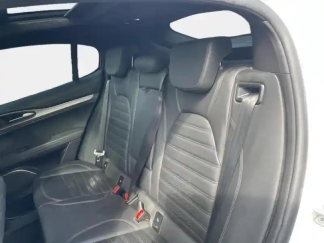 Alfa Romeo Stelvio 2.2 diesel 190ch sprint q4 at8 my22 — photo 12