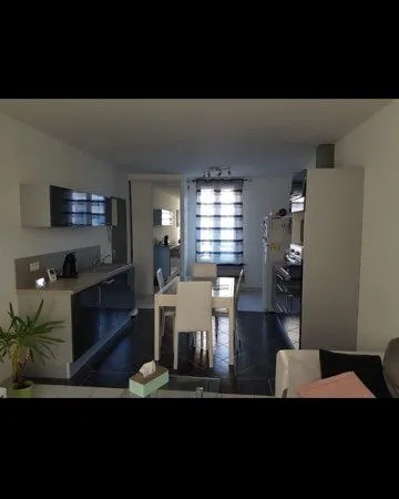 Appartement 3 pièces 60m2 Rdc