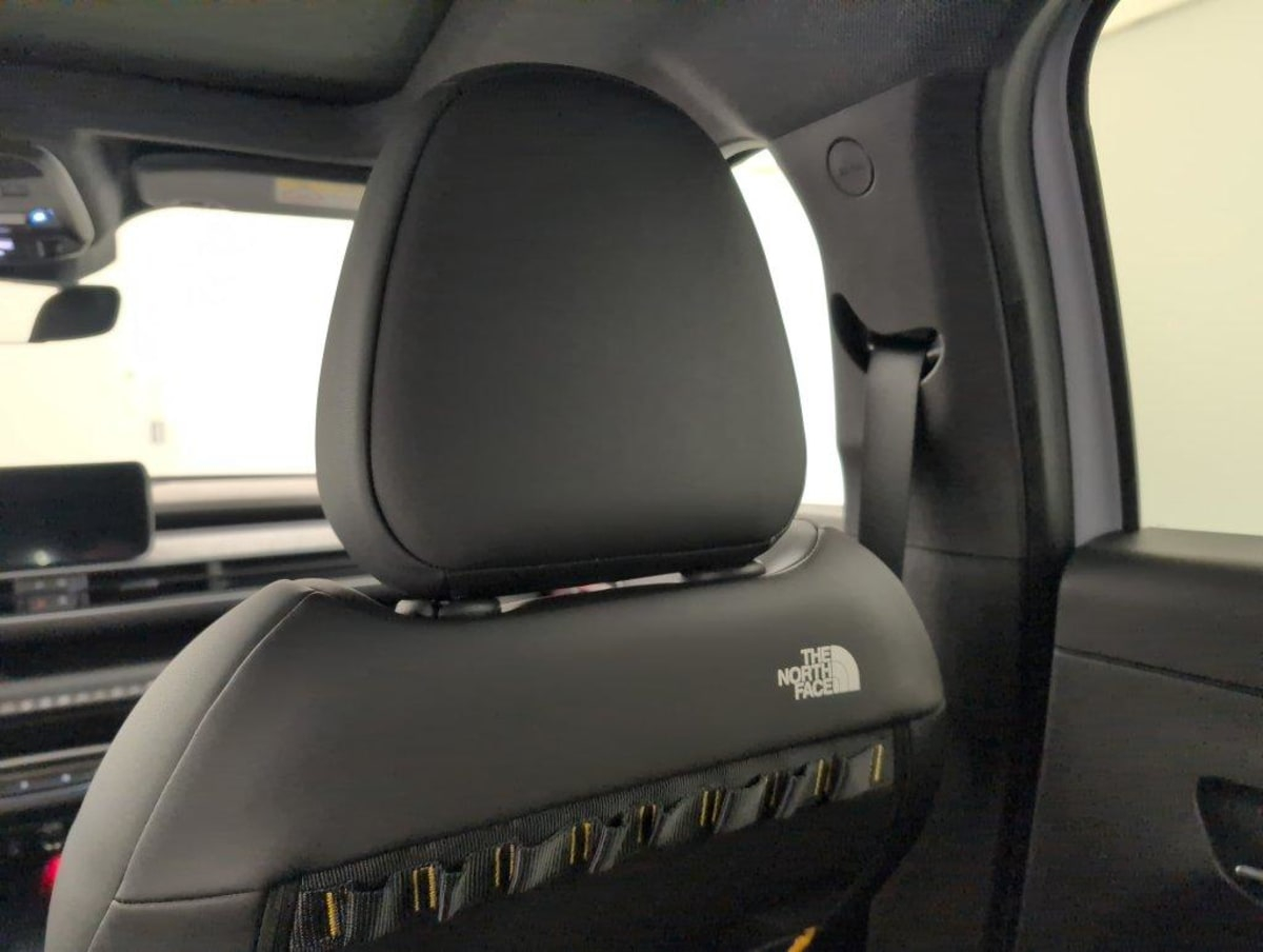 Jeep Avenger — photo 16