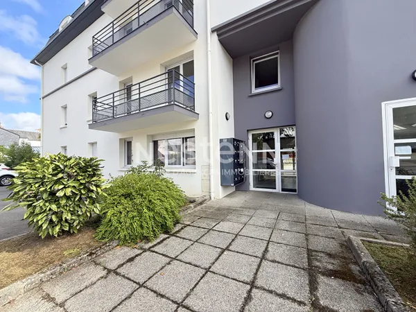 LOCMINE CENTRE VILLE - Bel appartement 2 chambres avec balcon et son garage