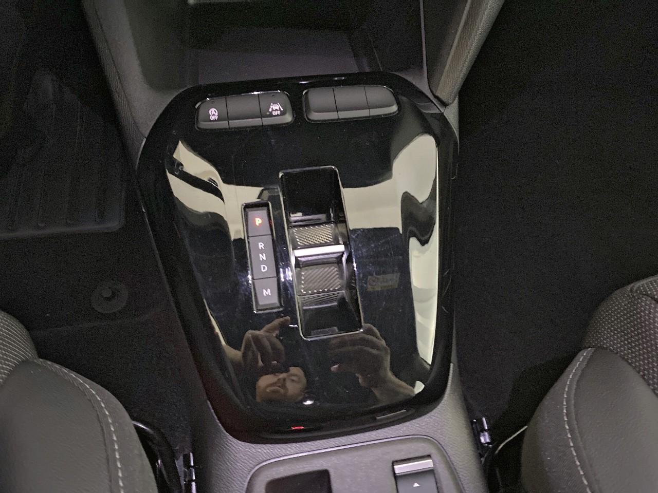 Opel Corsa 1.2 turbo hybrid 145 ch autom gs — photo 17