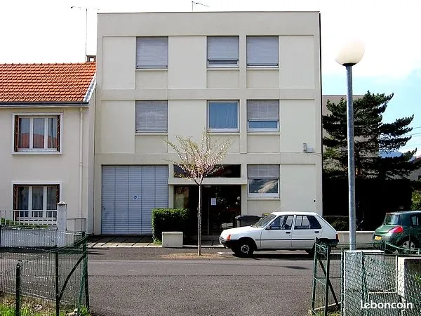 Studio 1 pièce 15 m²