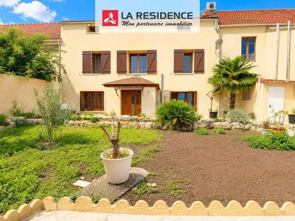 Maison 10 pièces 180 m²