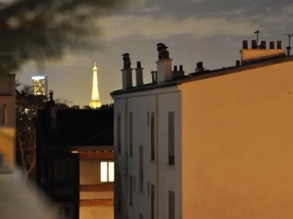 Studio meublé 32 m² + terrasse de 12 m² (vue Tour Eiffel), parking, internet (Courbevoie Bécon) - 1 