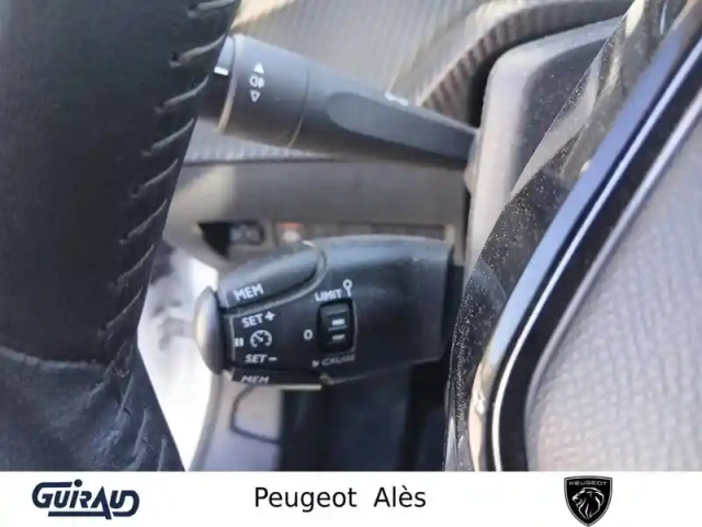 Peugeot 208 puretech 75 s&amp;s bvm5 — photo 19