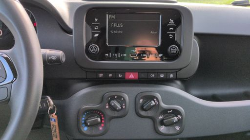 Fiat Panda 1.0 BSG Hybrid 65 - Icone – 2026 – 30 km – Hybride essence – Boîte Manuelle — photo 17