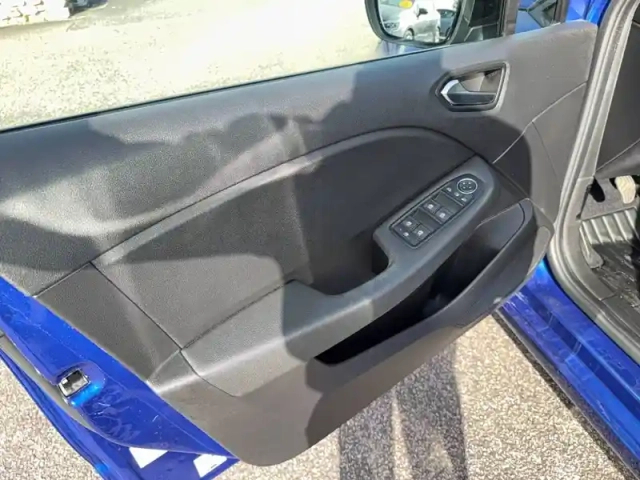 Renault Clio tce 90 — photo 17