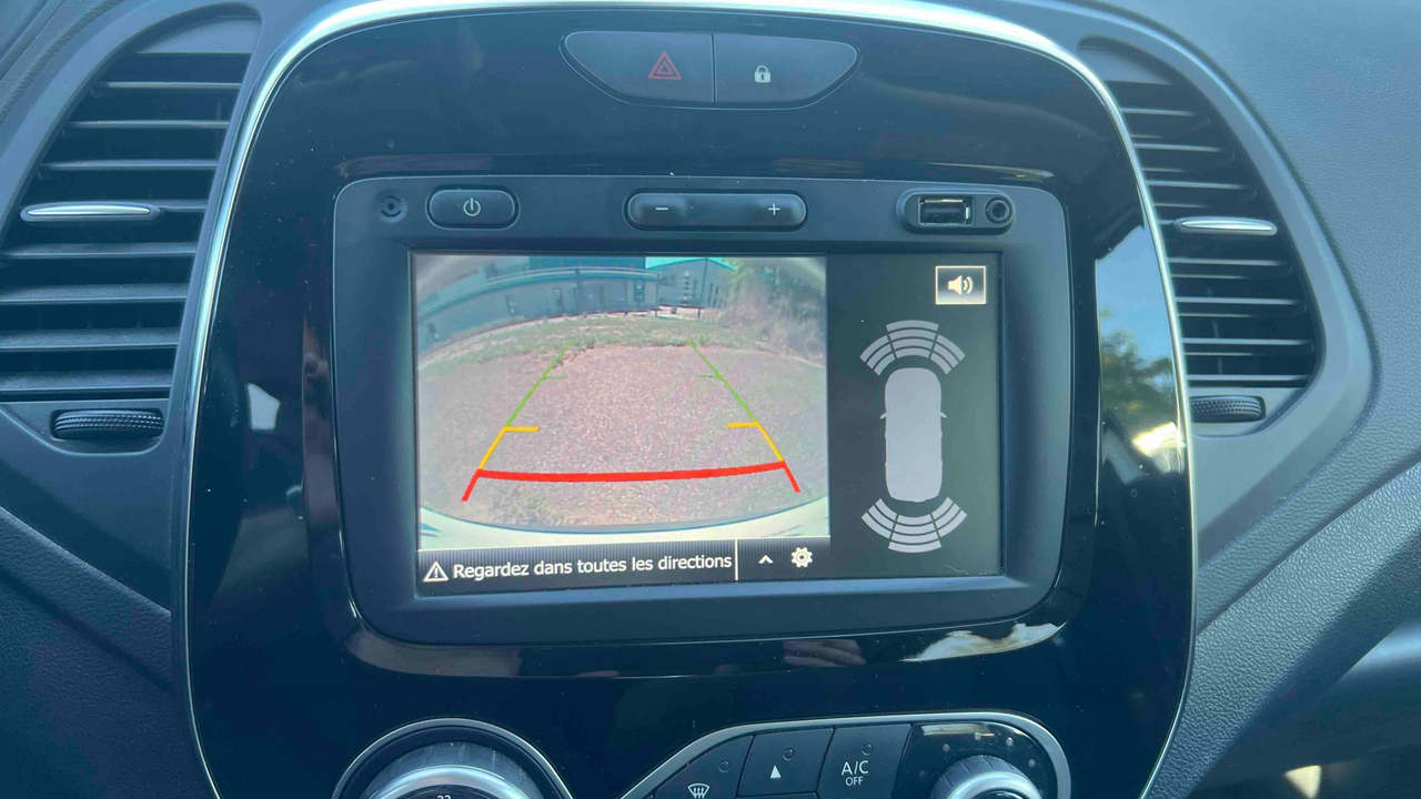 Renault Captur TCe 150 FAP EDC — photo 16