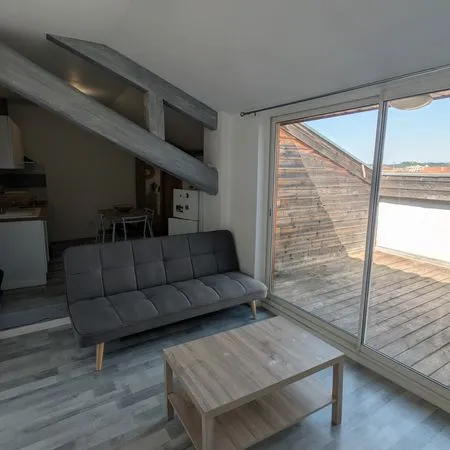 Lumineux Studio de 28 M² avec terrasse - Hypercentre AGEN