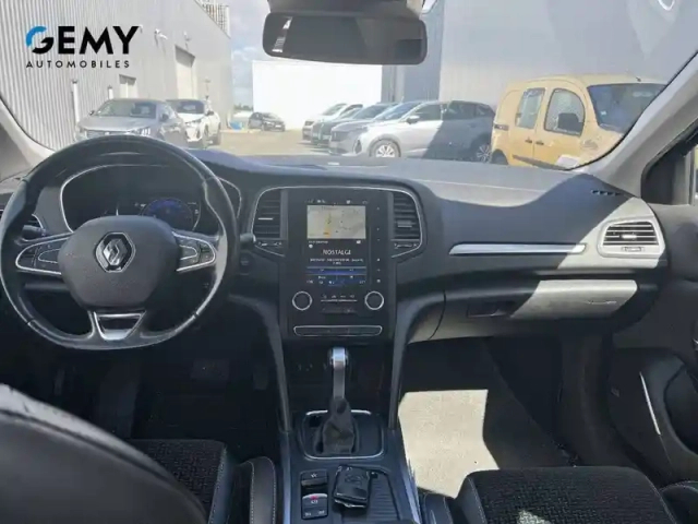 Renault Megane mégane iv berline dci 165 energy edc — photo 8