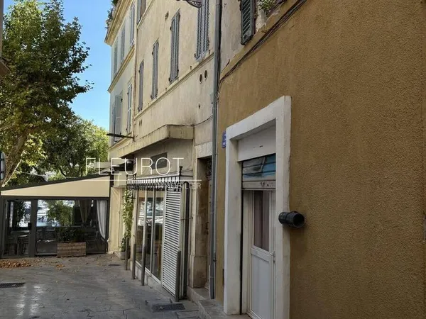 Local commercial 1 pièce 41 m²