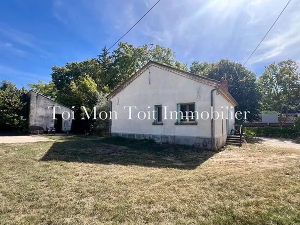 SAUVE MAISON F3 AVEC TERRAIN CONSTRUCTIBLE DE 1 800 M2