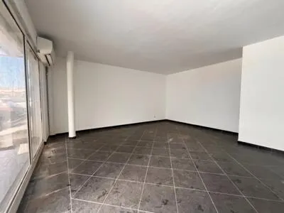 LOCAL COMMERCIAL À LOUER - 25 M2 - GRAND CAMP LES ABYMES