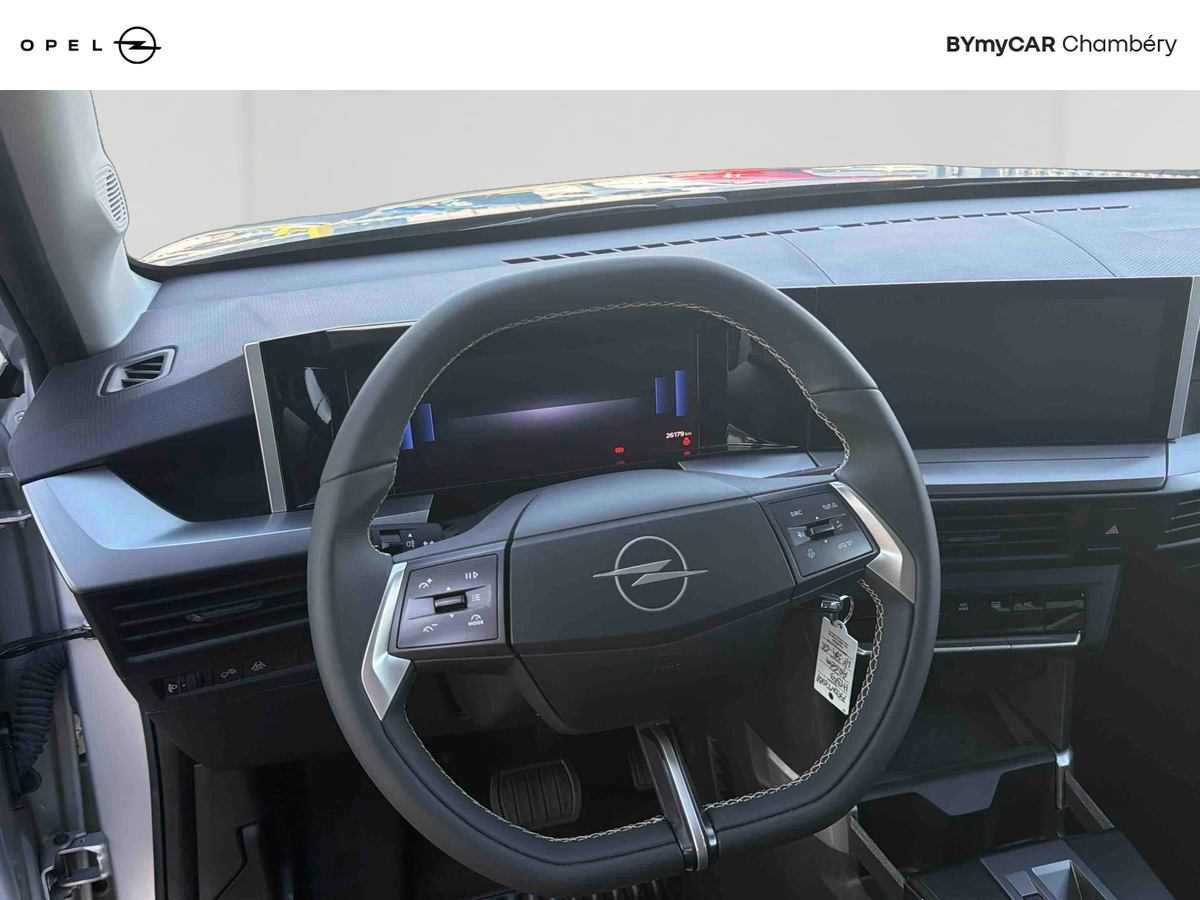 Opel Frontera 1.2 Turbo Hybrid 145 ch e-DCT6 — photo 10