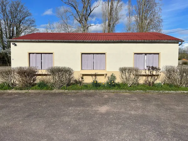 Maison 25 pièces 650 m²