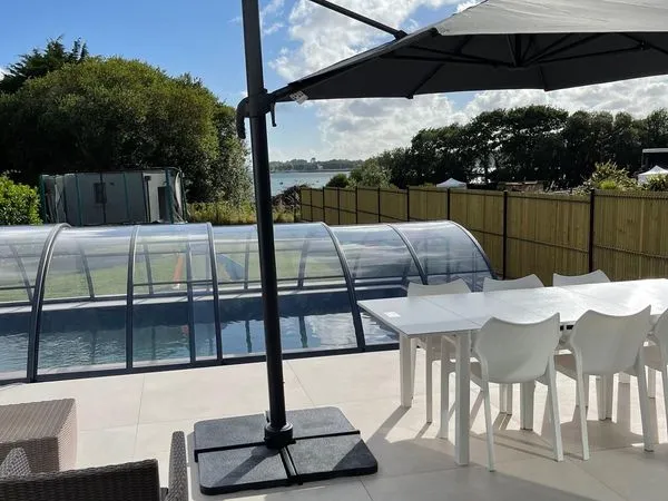 Villa meublée bord de mer, piscine