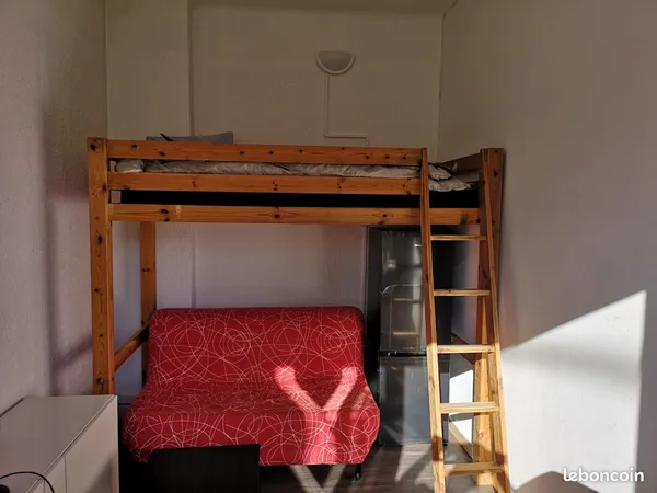 Chambre 9m2 ANNECY centre