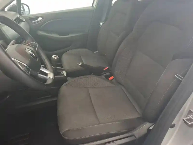 Renault Clio tce 90 — photo 12