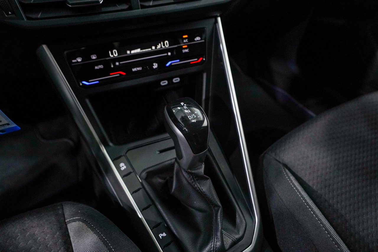 Volkswagen Polo — photo 23