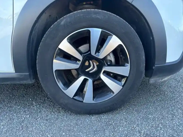 Citroën C3 1.2 puretech 110ch s&amp;s shine 120-123g — photo 14