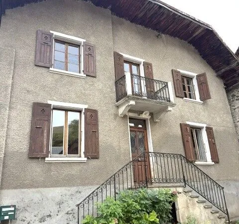 TENEMENT IMMOBILIER + BATIMENT ANNEXE