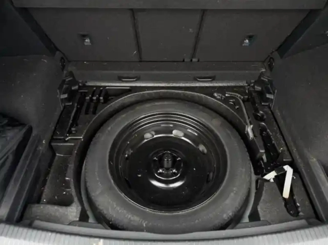 Volkswagen Tiguan 1.4 tsi 150ch act carat dsg6 — photo 11
