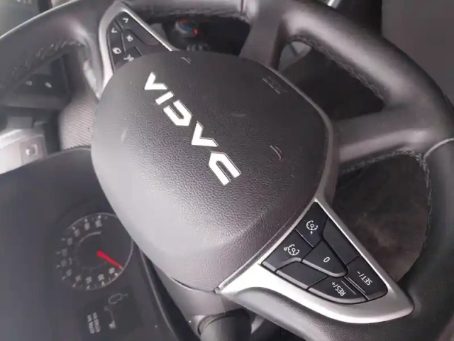 Dacia Sandero eco-g 100 — photo 8