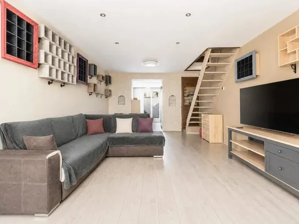 Maison de 4 pièces d'environ 76 m² à Croix