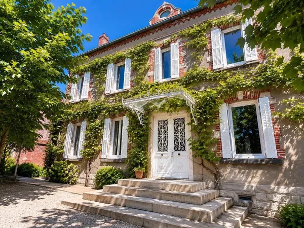 Demeure bourgeoise de prestige - Coeur de Saint-Germain-du-Bois