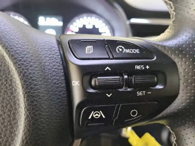 Kia Stonic 1.0 t-gdi 100 ch mhev ibvm6 — photo 27