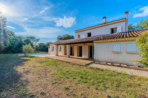 Maison 7 pièces 180 m²