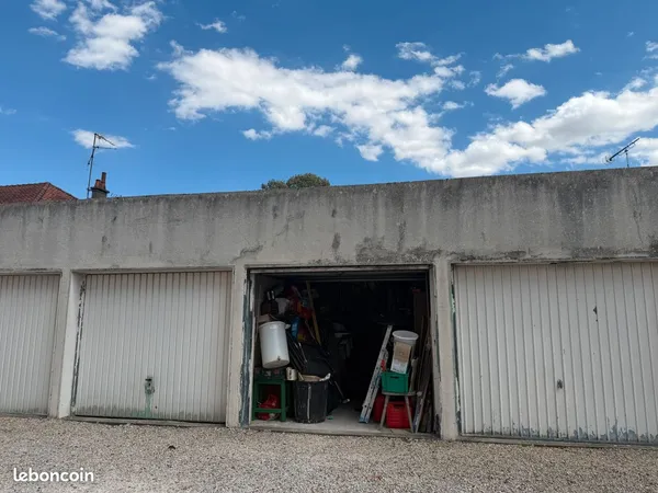 Garage fermé Poincaré