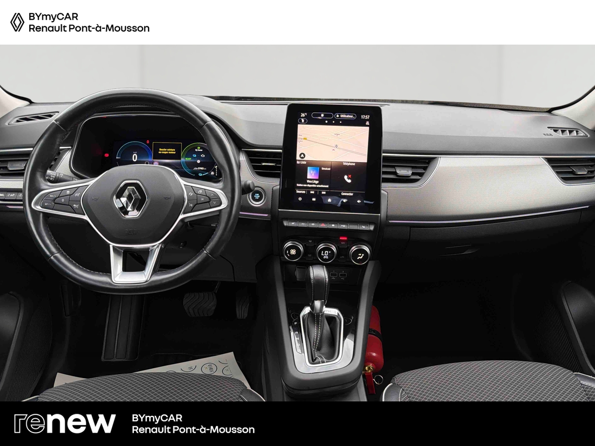 Renault Arkana E-Tech 145 - 21B — photo 9