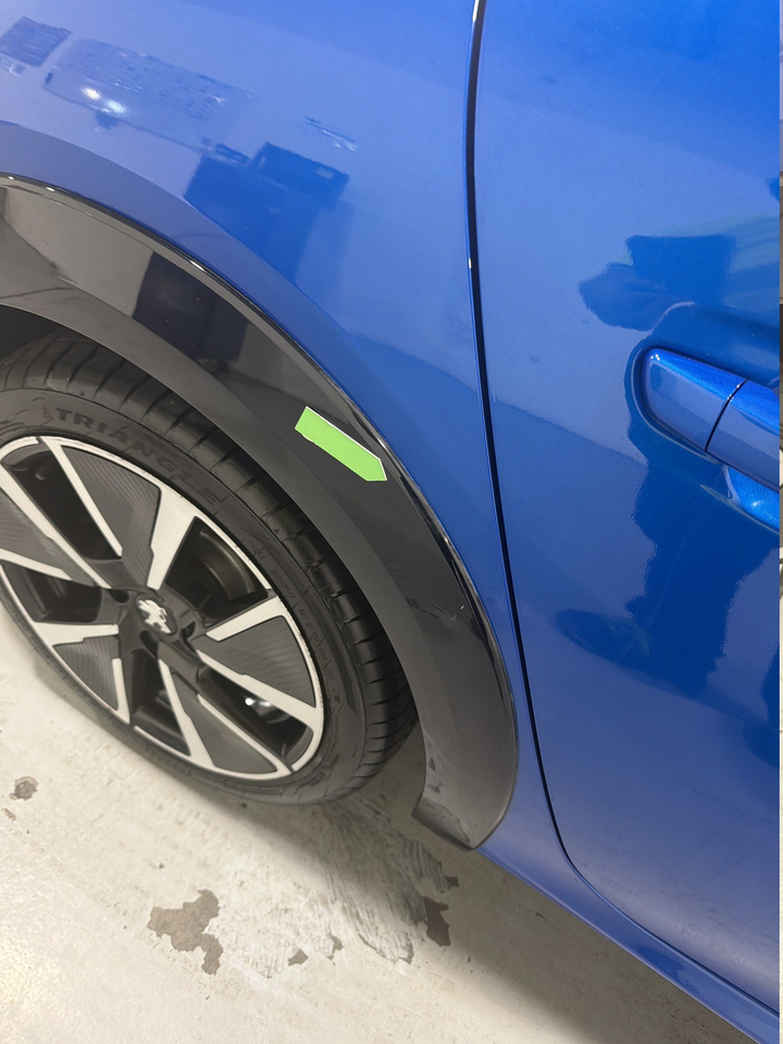 Peugeot 208 — photo 42