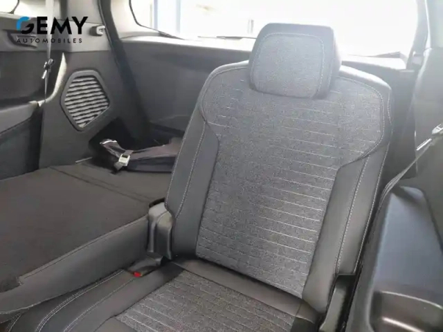 Peugeot 5008 plug-in hybrid 225 ch e-dcs7 — photo 20