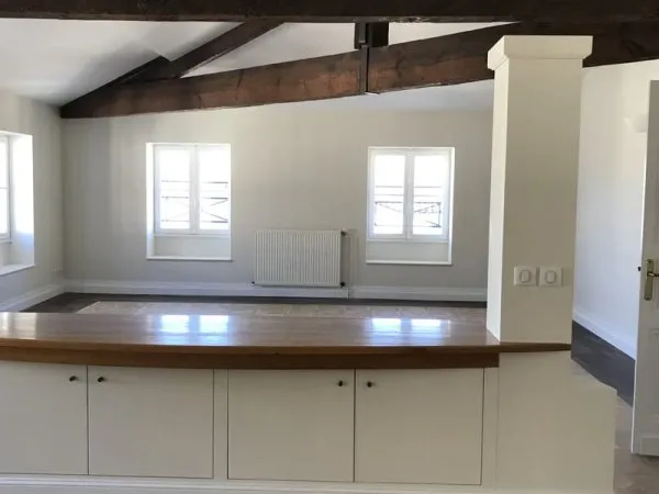 APPARTEMENT T4 - DERNIER ETAGE - PEY BERLAND
