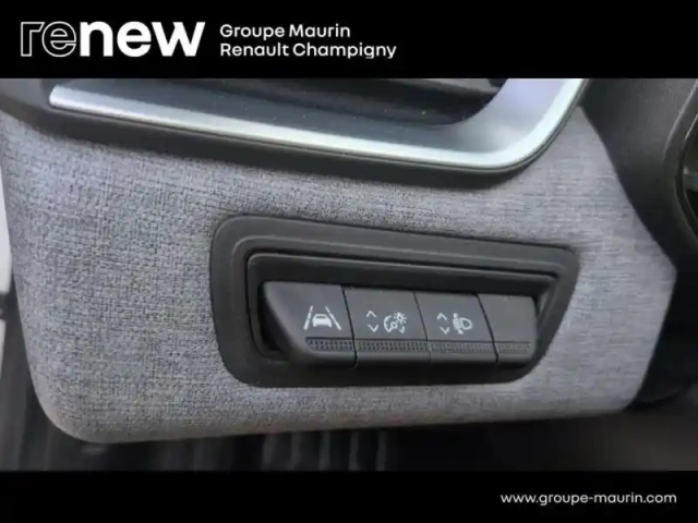 Renault Clio 1.0 tce 90ch evolution — photo 30
