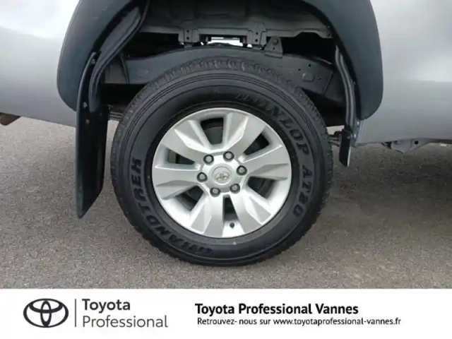 Toyota Hilux 2.4 d-4d 150ch x-tra cabine légende 4wd my20 — photo 15