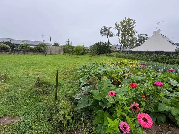 Terrain 370 m²