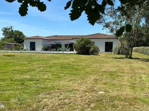 Grande maison neuve au calme proche Montauban