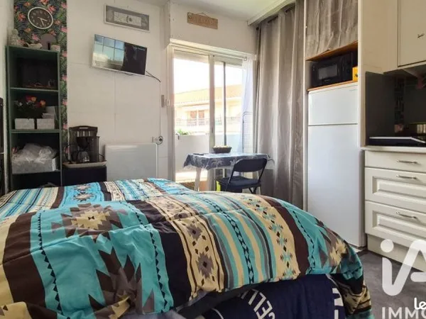 Studio 1 pièce 13 m²